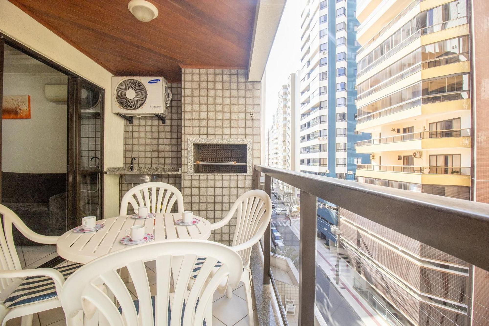 Bor41 - Quadra Mar, 4 Dorm, 2 Garagens, Churrasq.